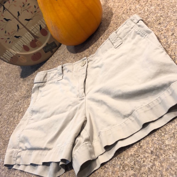 New York & Company Pants - New York & Company Khaki Tan Shorts Women’s 8